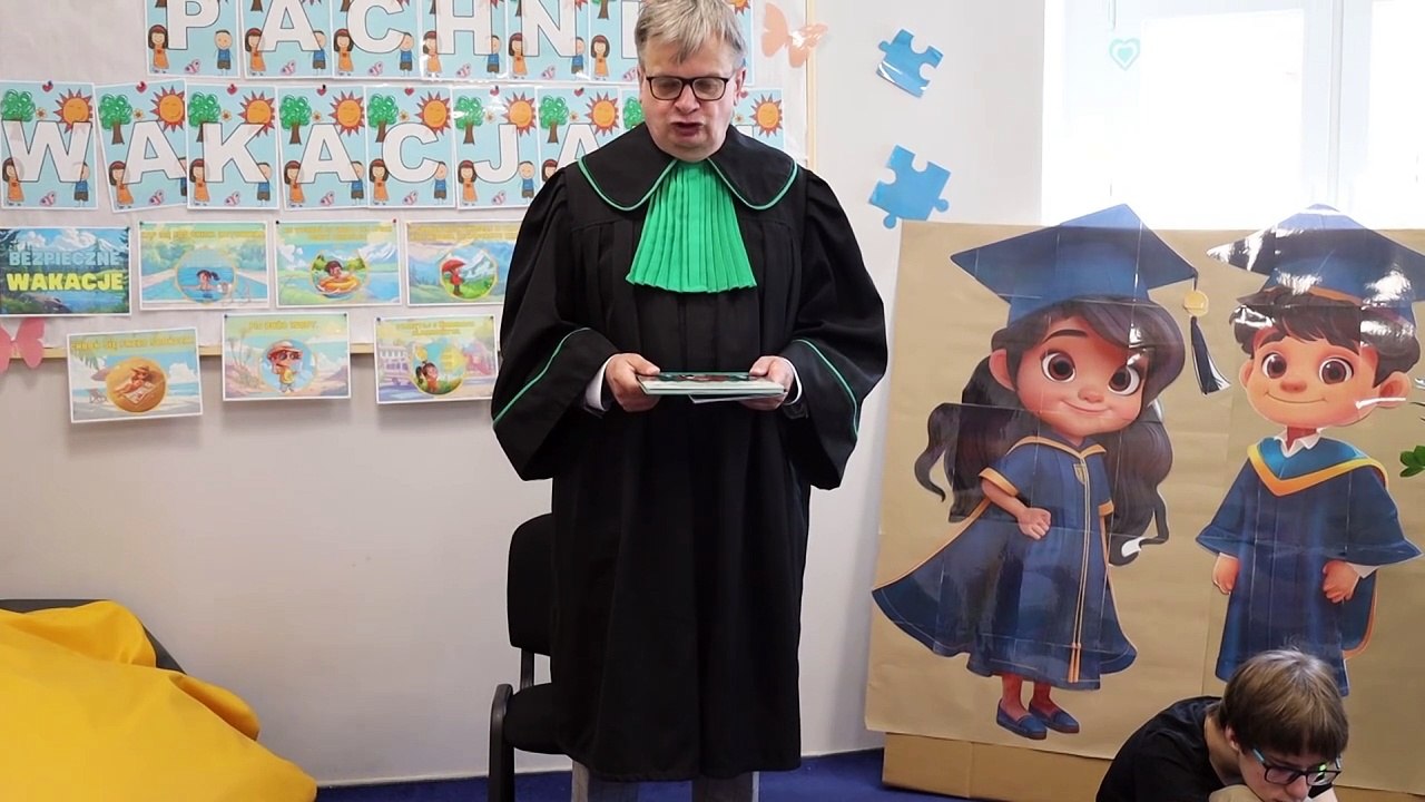 Niecodzienna akcja szczecineckich adwokatów. Czytał bajki dzieciom