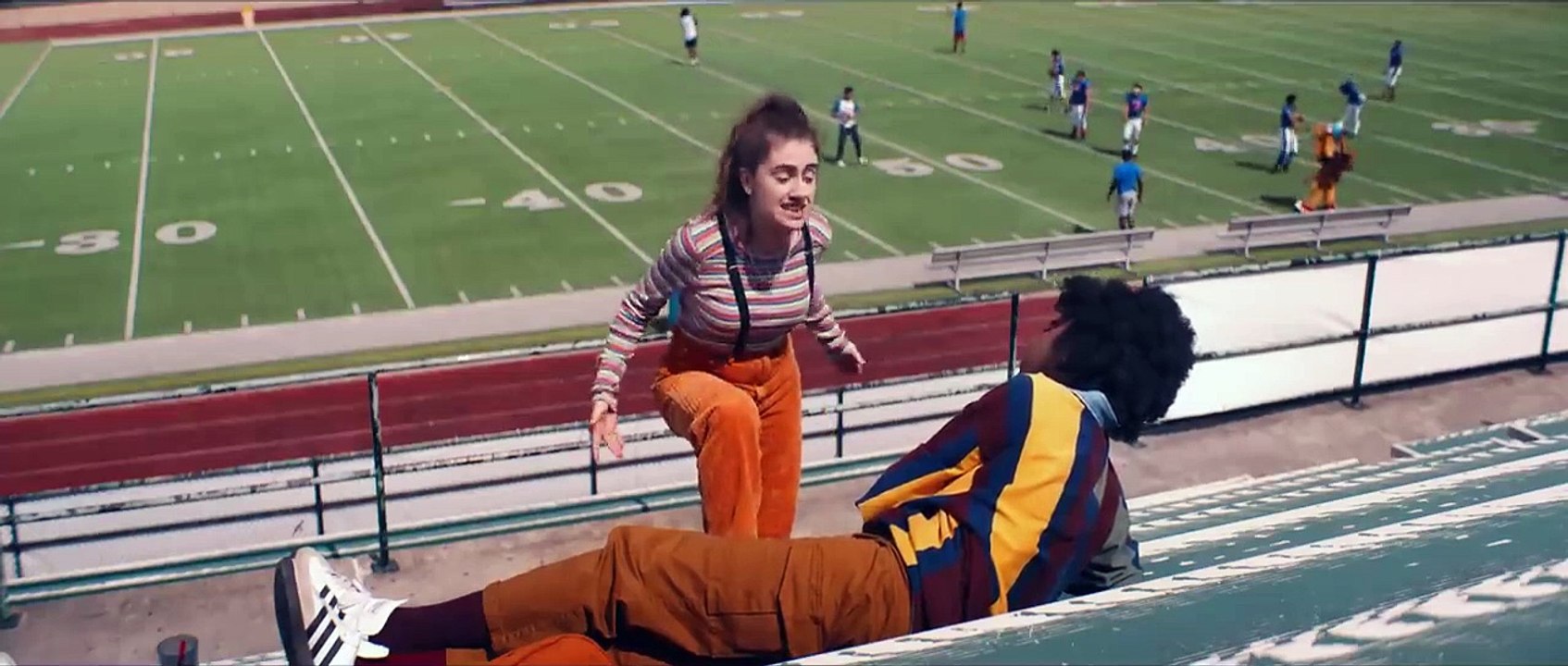 Bottoms - Trailer zur modernen Highschool-Komödie aus 2023