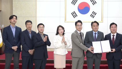 [충북] 투자 기업과 지역 인재 취업 지원 협약 / YTN