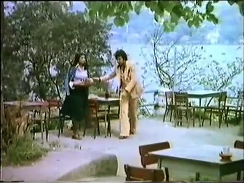 Acı Severim Tatlı Döverim