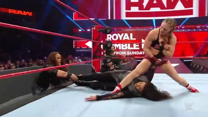 Télécharger la video: FULL MATCH - Ronda Rousey _ Sasha Banks vs. Nia Jax _ Tamina- Raw.