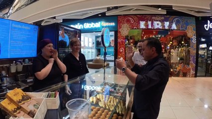 #RicoYCharladito @albanunarabicfood con Andrés López