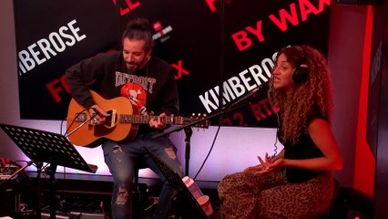 Kimberose et Waxx interprètent "Anita" en live dans Foudre
