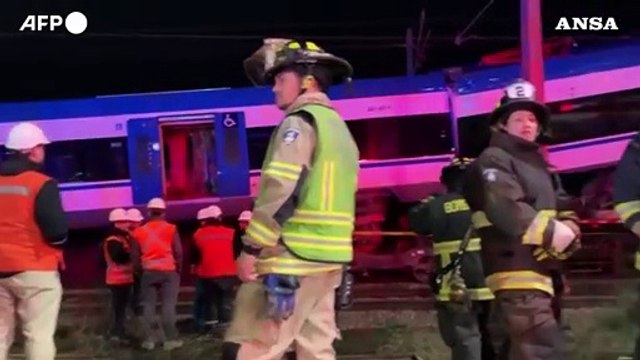 Scontro frontale tra due treni in Cile, due morti e nove feriti