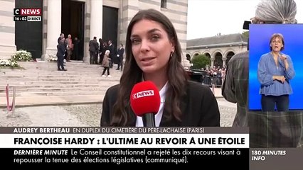 Proches et admirateurs ont dit adieu aujourd'hui à 15h au cimetière du Père-Lachaise à Françoise Hardy, décédée à 80 ans.