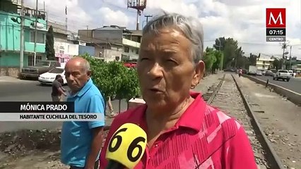 Habitantes de Nezahualcóyotl reportan color a combustible en coladeras