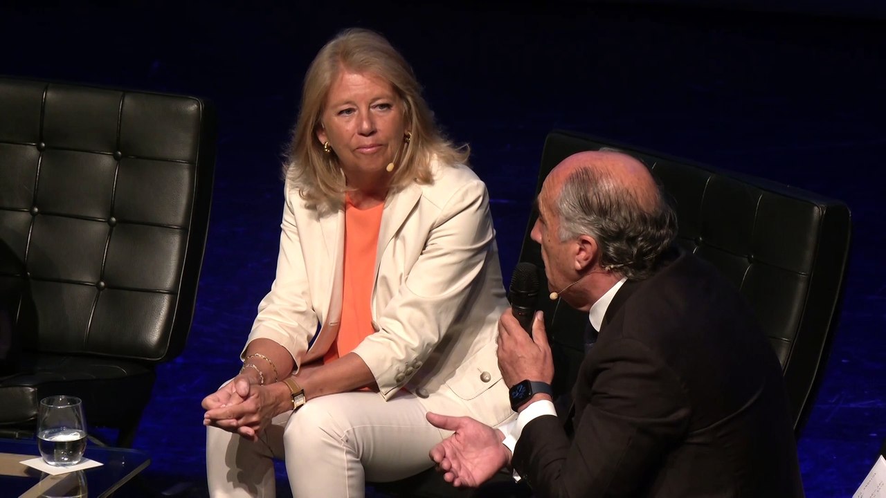 Moreno subraya la importancia de que Andalucía cuente con una eficiente red de transportes