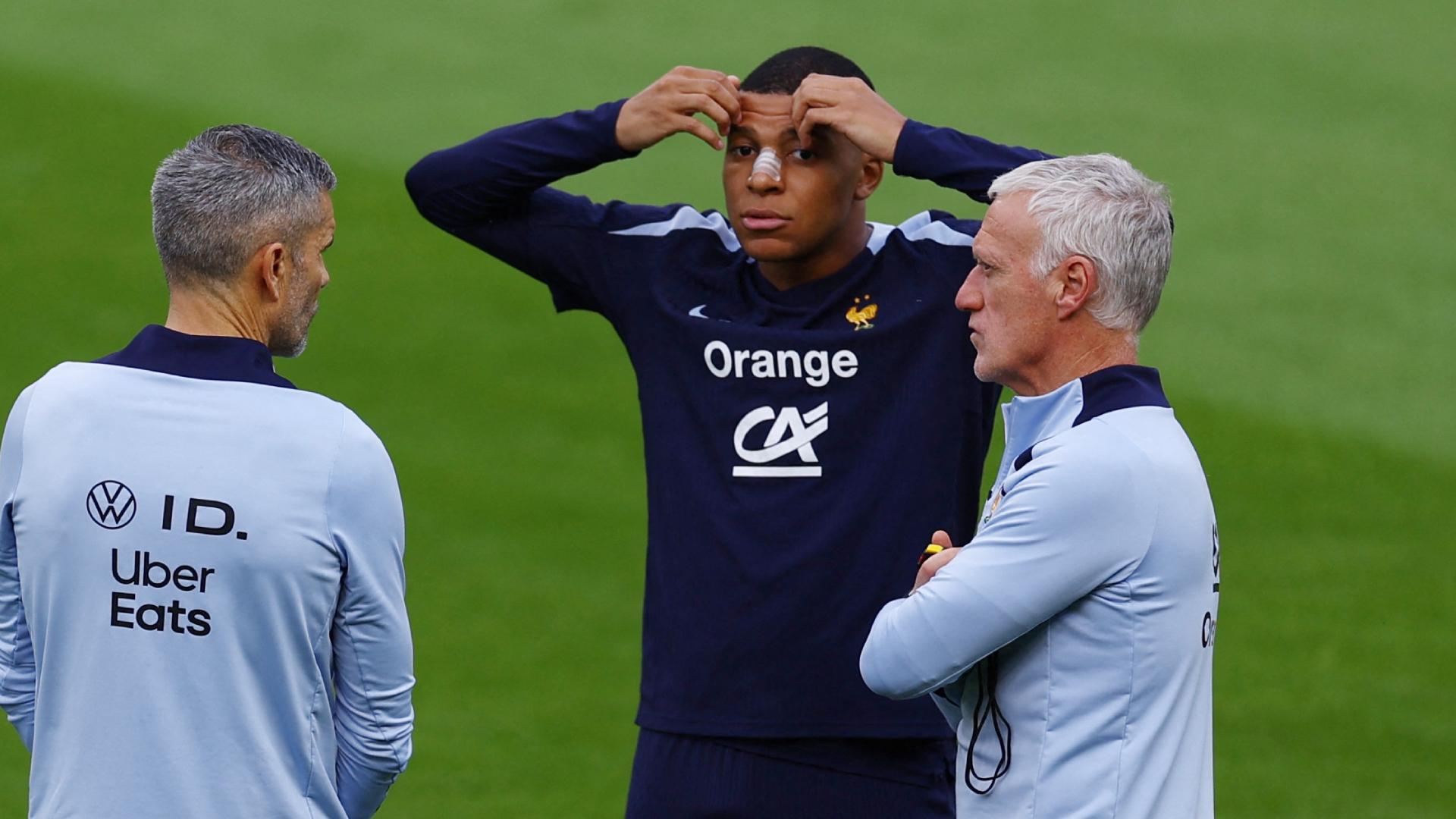 Mbappé training alone