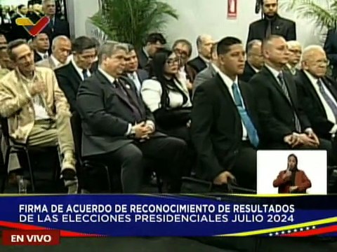 Candidatos presidenciales suscriben acuerdo de reconocimiento de resultados en comicios del 28J