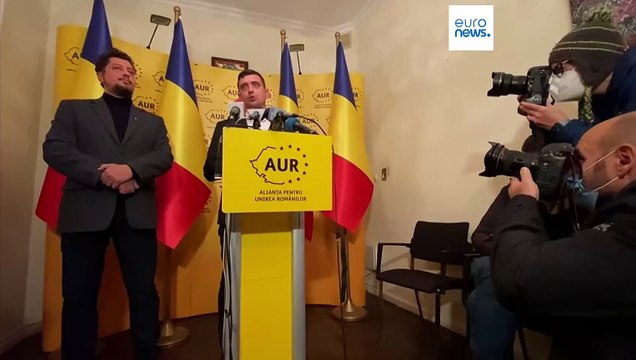 Либералы и консерваторы претендуют на третье место в Европарламенте после центристов справа и слева