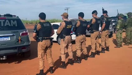 Forças de segurança apreendem cigarros contrabandeados na PR-323, em Tapejara.