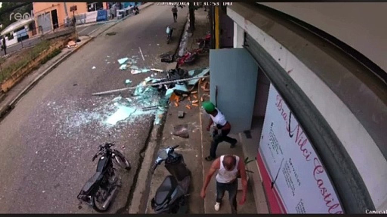 Video: Explosión en panadería de La Vega dejó cinco personas afectadas