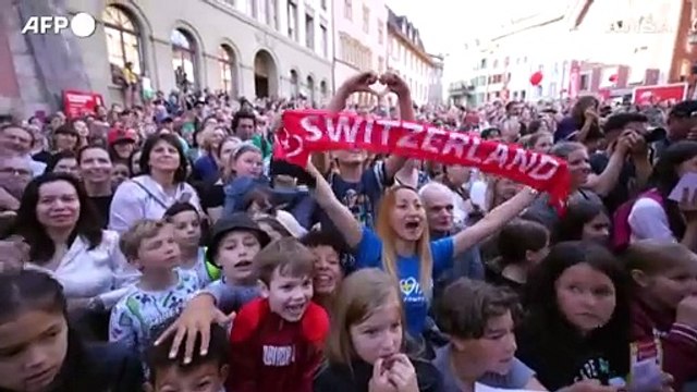 Eurovision, bagno di folla per Nemo nella sua Bienne