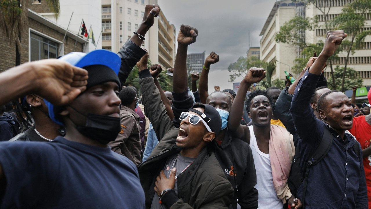 Kenianer protestieren gegen Steuererhöhungen
