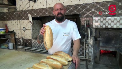 Fırıncı, kendi poşetini getirene ekmeği indirimli veriyor