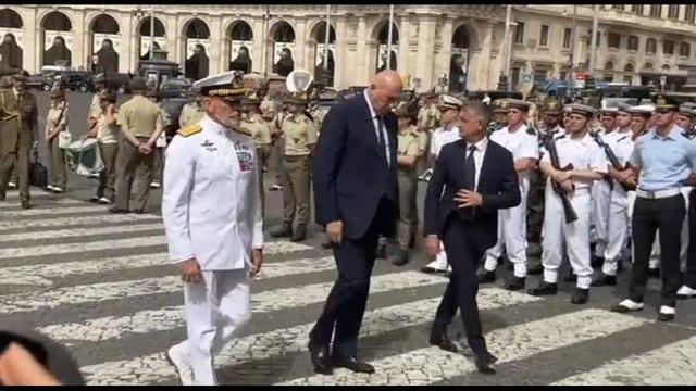 Funerali generale Graziano, gli arrivi di La Russa, Tajani, Crosetto