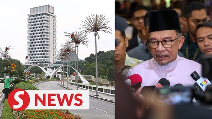 Скачать видео: Let Speaker decide on rogue Bersatu reps’ seats, says Anwar