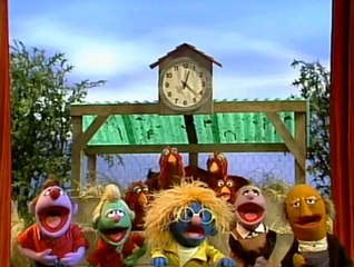 Little Chrissy and the Alphabeats - Cluck Around the Clock (nightcore)