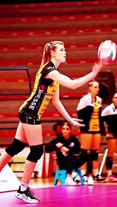 volleyball  volleyball _volleyball _fyp _foryou _foryoupage _womenvolleyball _volleballworld _usa _CapCut(MP4)