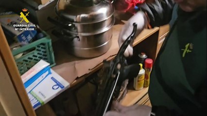 Descubren un arsenal de armas en una vivienda de Alcalá de Henares 