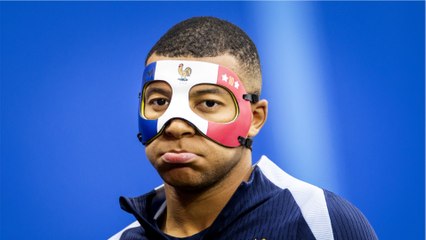 GALA VIDEO - Kylian Mbappé blessé au nez : les confidences de son père juste avant le match Pays-Bas - France
