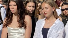 Koniec roku szkolnego w Lesznie. Przed uczniami i uczennicami dwa miesiące wakacji. Relacja z zakończenia roku szkolnego w „Ekonomiku”