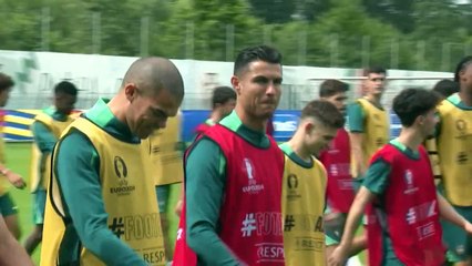 المنتخب البرتغالي يتمرن لمواجهة نظيره التركي في كأس أوروبا 2024