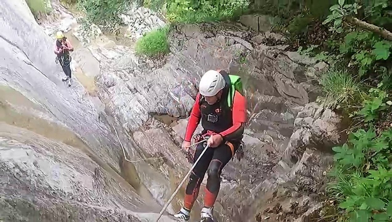 07 Canyon Aiguille 2023 (Show me how to live)