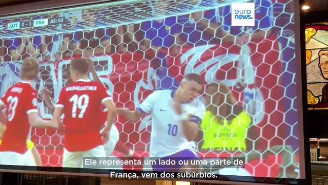 'Les Bleus' unem uma França dividida perante as próximas eleições