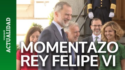 Momentazo del Rey Felipe hablando de la sorpresa de sus hijas