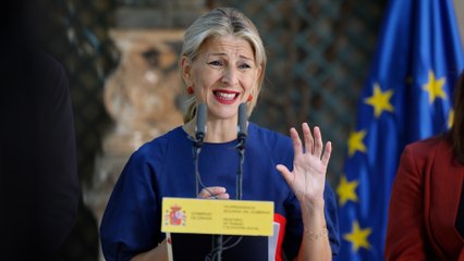 Yolanda Díaz advierte a Garamendi que él "ni pone ni quita gobiernos" y le acusa de estar "en las tesis de Vox"