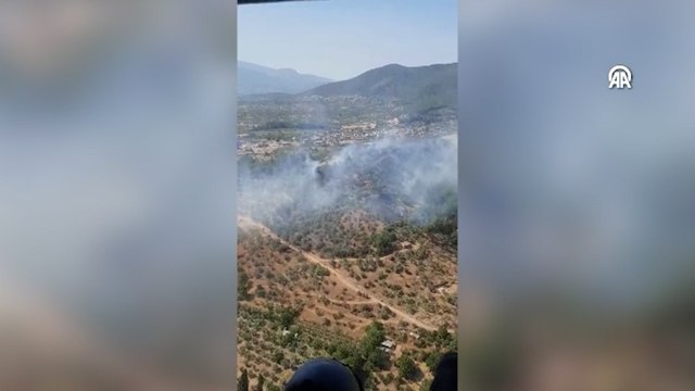 Torbalı ilçesinde çıkan orman yangınına müdahale ediliyor