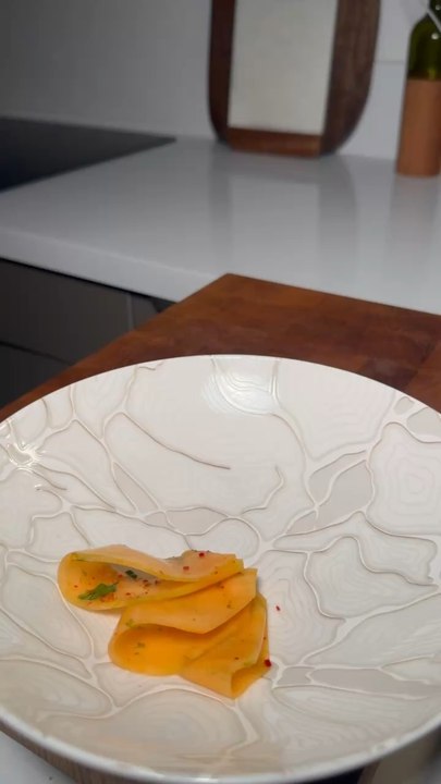 MELON MARINÉ PASTÈQUE EN DEUX TEXTURES   #melon #fraicheur #frais #ete #pasteque #watermelon #jus #bouillon #froid #entree #test #recette #recipe #recipes #chef #cuisine #food #foodie #yummy