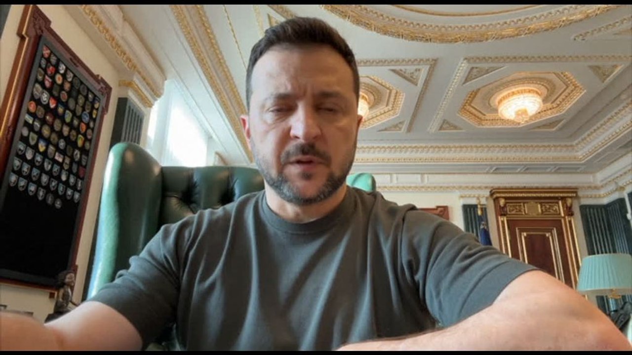 Zelensky: l'Ue pronta a negoziati per l'adesione dell'Ucraina