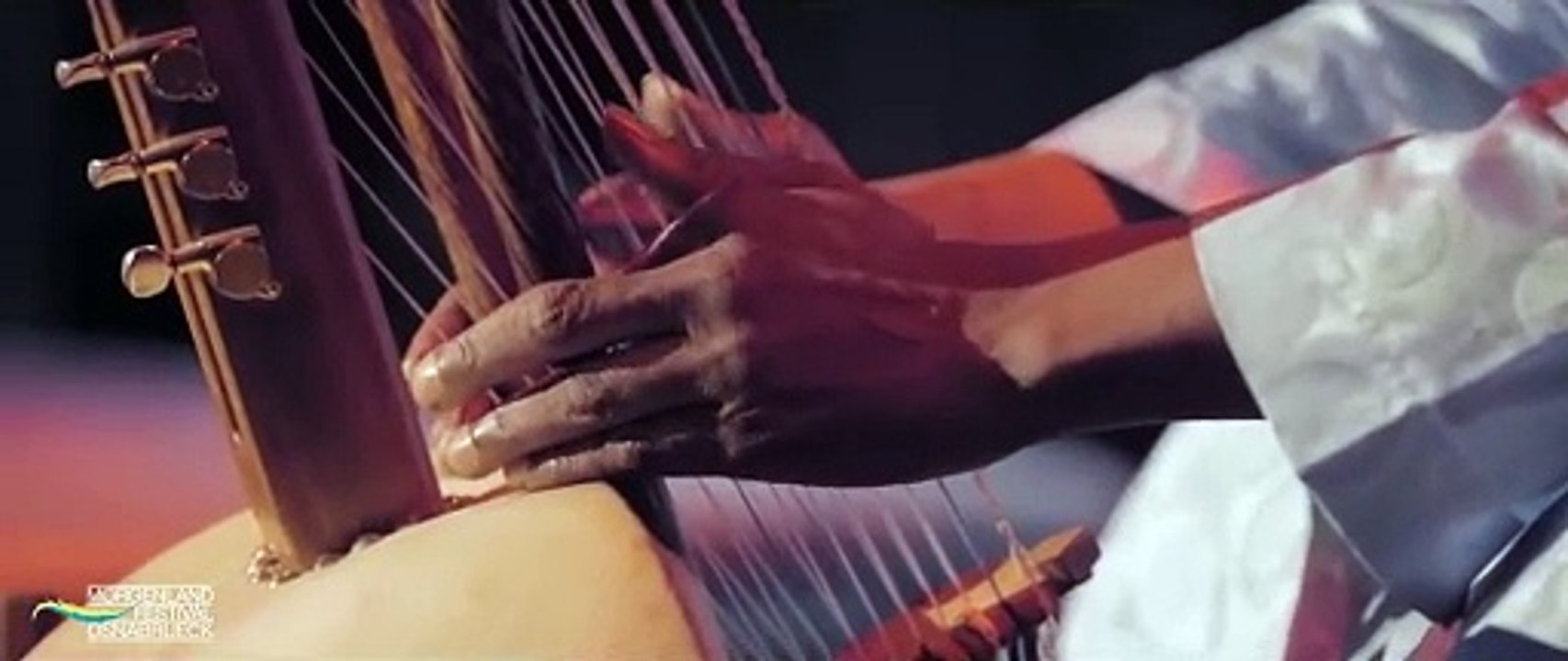 Kayhan Kalhor & Toumani Diabaté - The Sky Is The Same Colour Everywhere