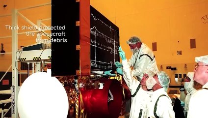 AS IMAGENS FINAIS DE PERTO DE TEMPEL-1 - MISSÕES STARDUST E IMPACTO PROFUNDO