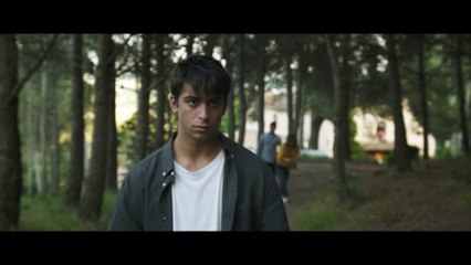 Los pájaros no vuelan de noche | movie | 2021 | Official Trailer