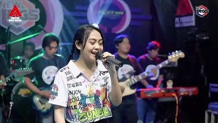 Selvi Ayunda - Minyak Jujung [Official Music Video]