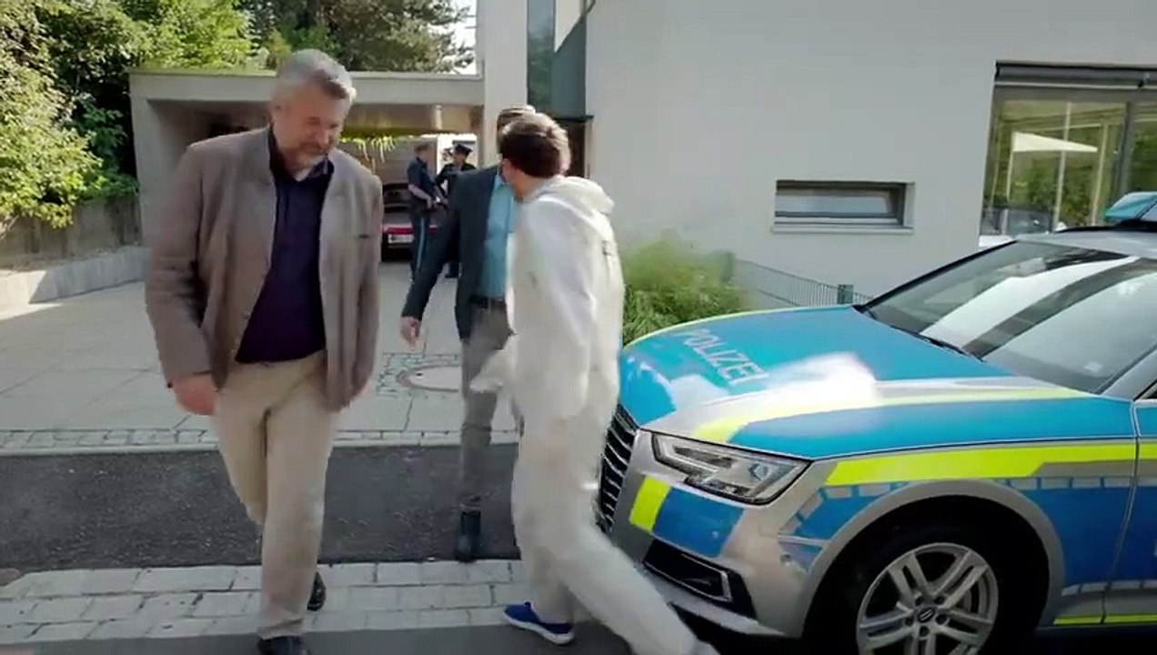 Die Rosenheim-Cops Staffel 18 Folge 24 (428) Abgerechnet wird zum Schluss