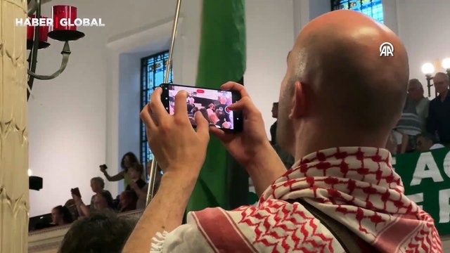 Pink Floyd grubunun kurucularından Roger Waters: Kardeşlerimizin yaşadıklarını hissediyoruz”