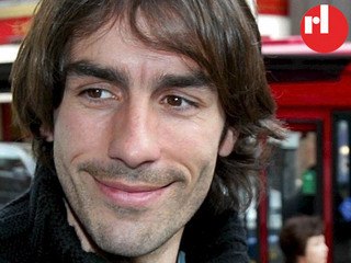 Robert Pirès, Eurostar à Londres