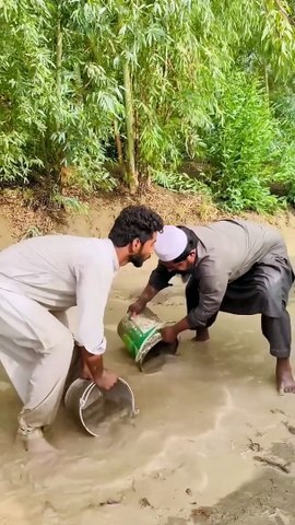 Gari pe kechar dal k lia badla