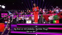 KLIP i Semi 1 ||| Petra Mede med 4 unge dansere i green room ||| Eurovision Song Contest 2024 ||| DRTV