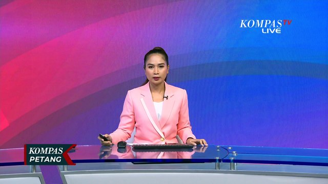 Kebakaran Bengkel Bus Damri di Surabaya, 13 Mobil Damkar Diterjunkan ke Lokasi