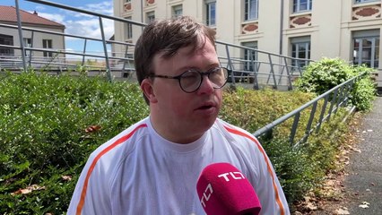 Thomas, porteur de trisomie 21, a porté la Flamme à Montbrison