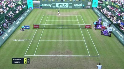 Video herunterladen: Halle - Hurkacz surprend Zverev et file en finale