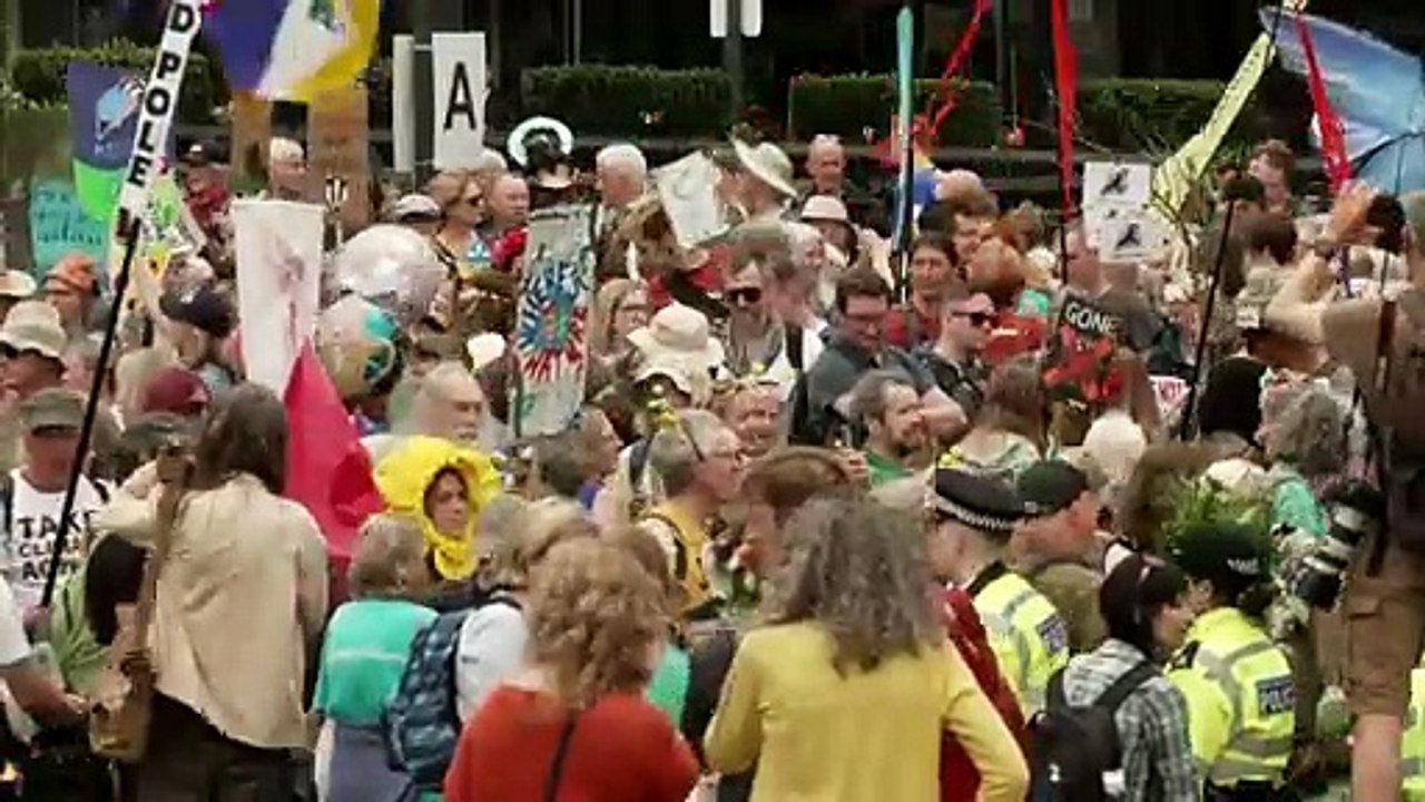 Celebrities join thousands at Restore Nature Now protest