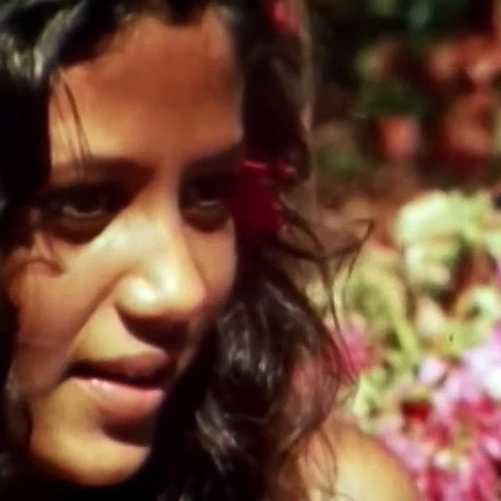 Philippe Pauvrèze  Malaguie (clip 1980) - Archives Réunion 1ère