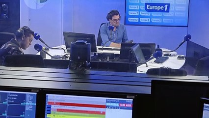 Marine Le Pen estime qu'«il ne restera à Macron que la démission» pour sortir d'une crise politique