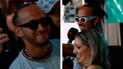 Lewis Hamilton reconoce a su doble entre el público del GP de España y su reacción es imperdible